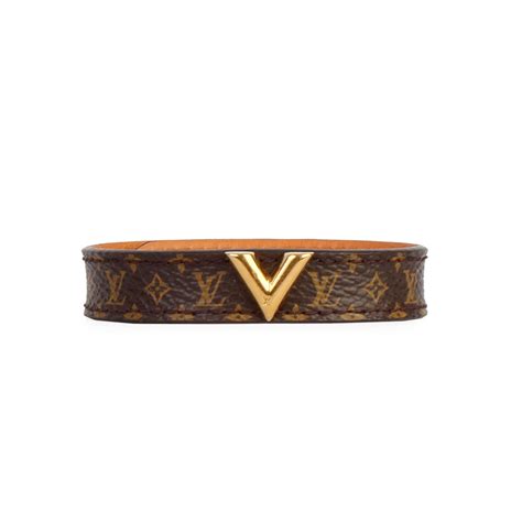 essential v louis vuitton bracelet|Louis Vuitton v bracelet silver.